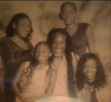 Jondhi with his family in 2006